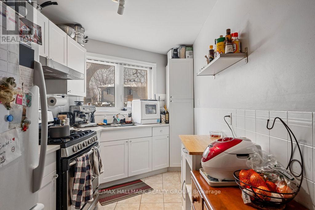 217 DOVERCOURT AVENUE — photo 22