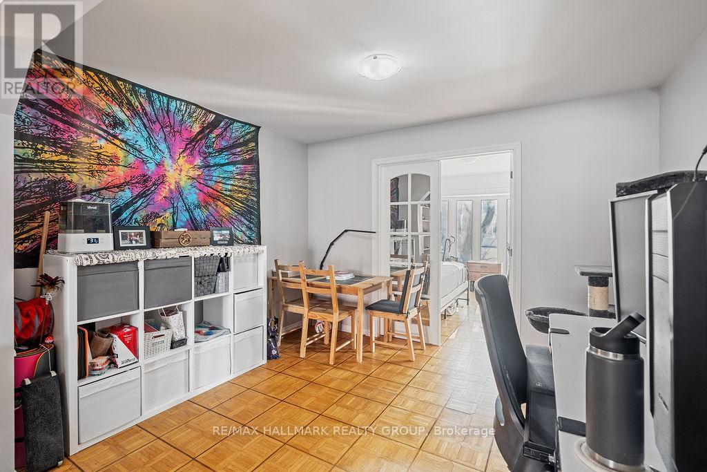 217 DOVERCOURT AVENUE - 26