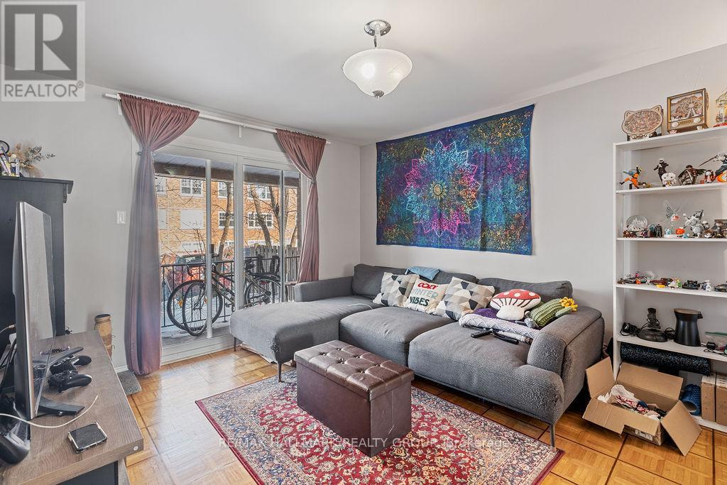 217 DOVERCOURT AVENUE — photo 27