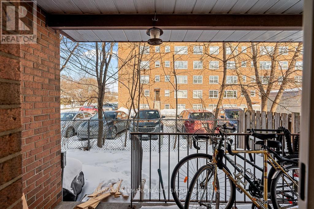 217 DOVERCOURT AVENUE — photo 29