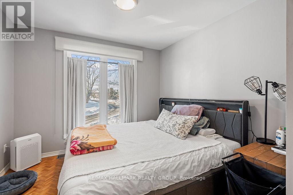 217 DOVERCOURT AVENUE — photo 34
