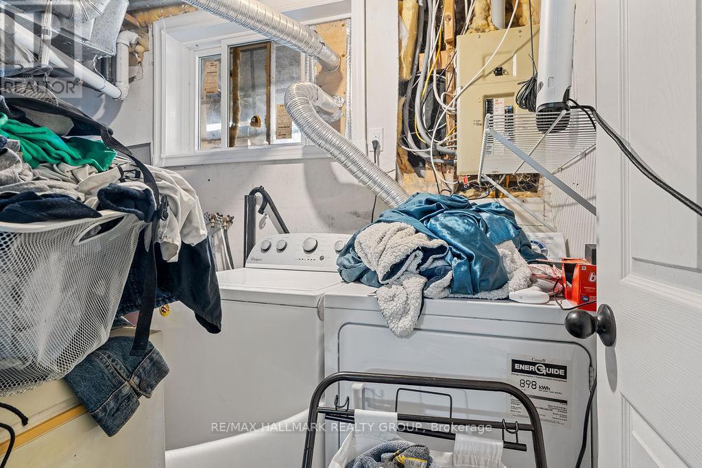 217 DOVERCOURT AVENUE — photo 47