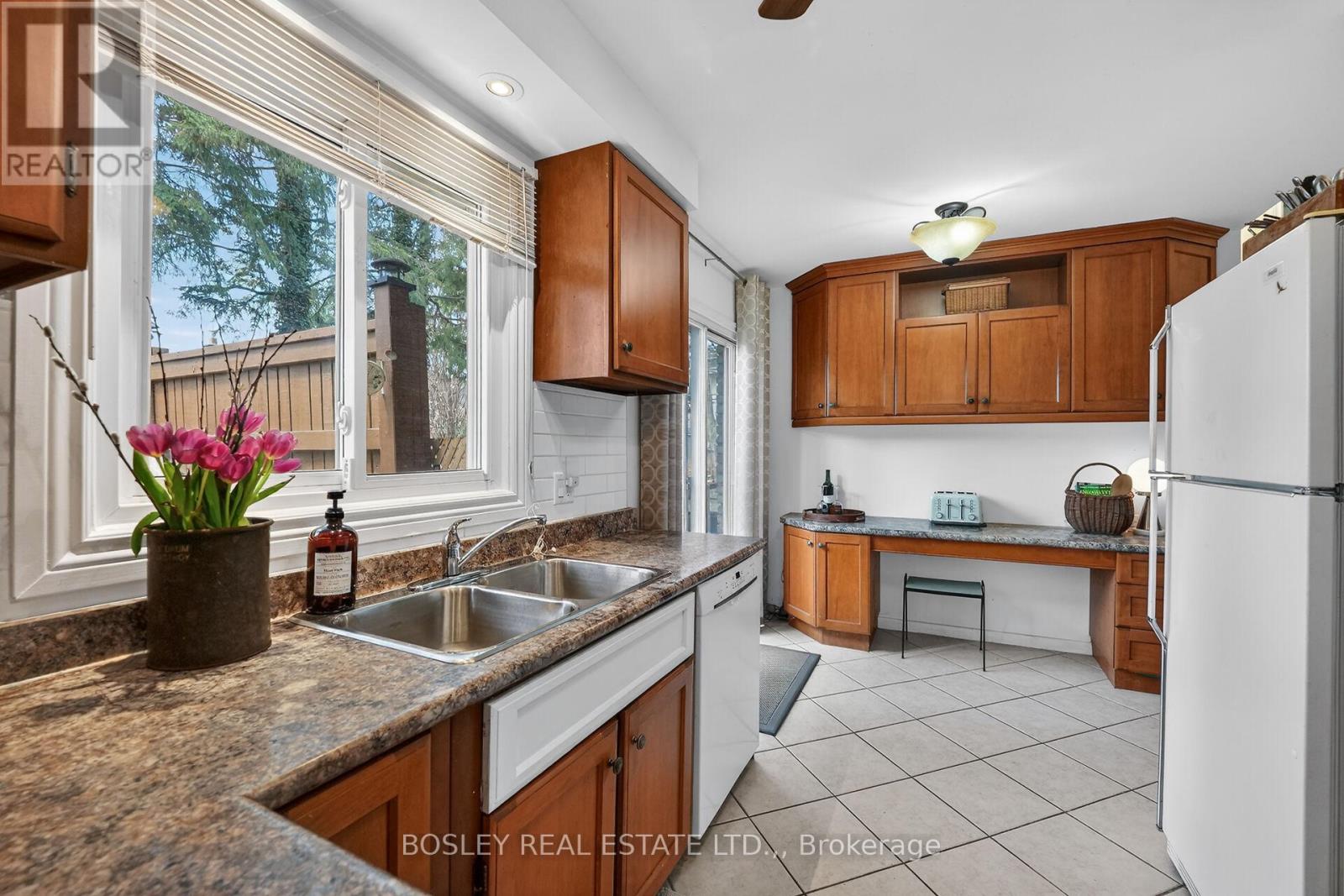 561 KING STREET - 10