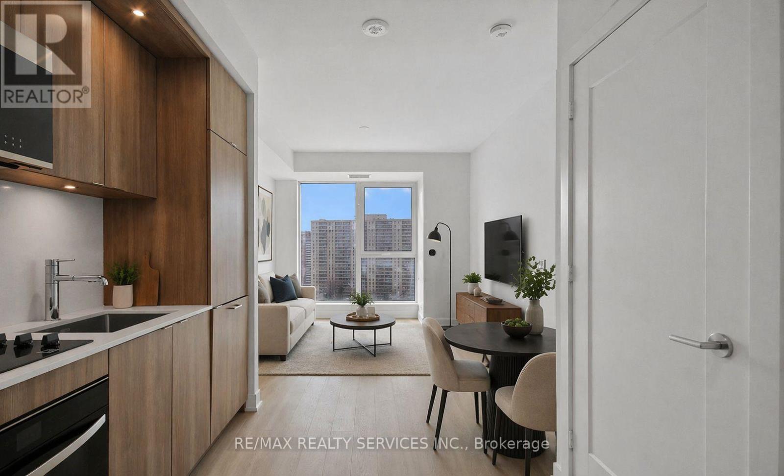 1405 - 60 CENTRAL PARK ROAD WAY — photo 4