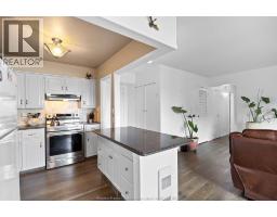 Foyer - 8591 Riverside Dr. E. Unit# 802, Windsor, ON N8S1G3 Photo 8
