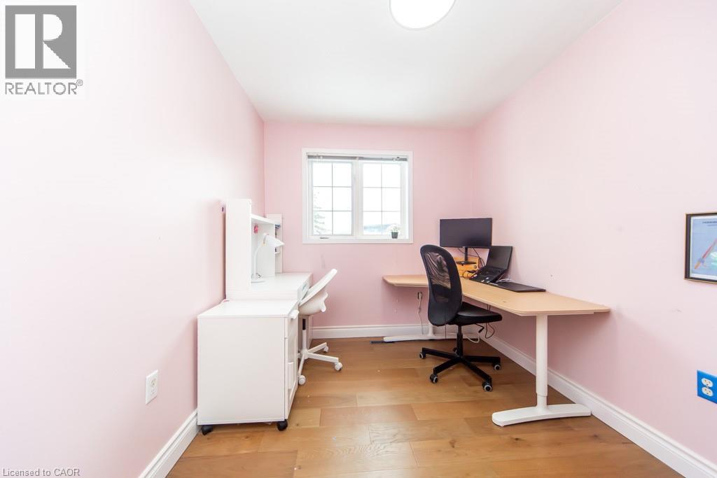 #34 346 HIGHLAND Road W Unit# 34 - 23