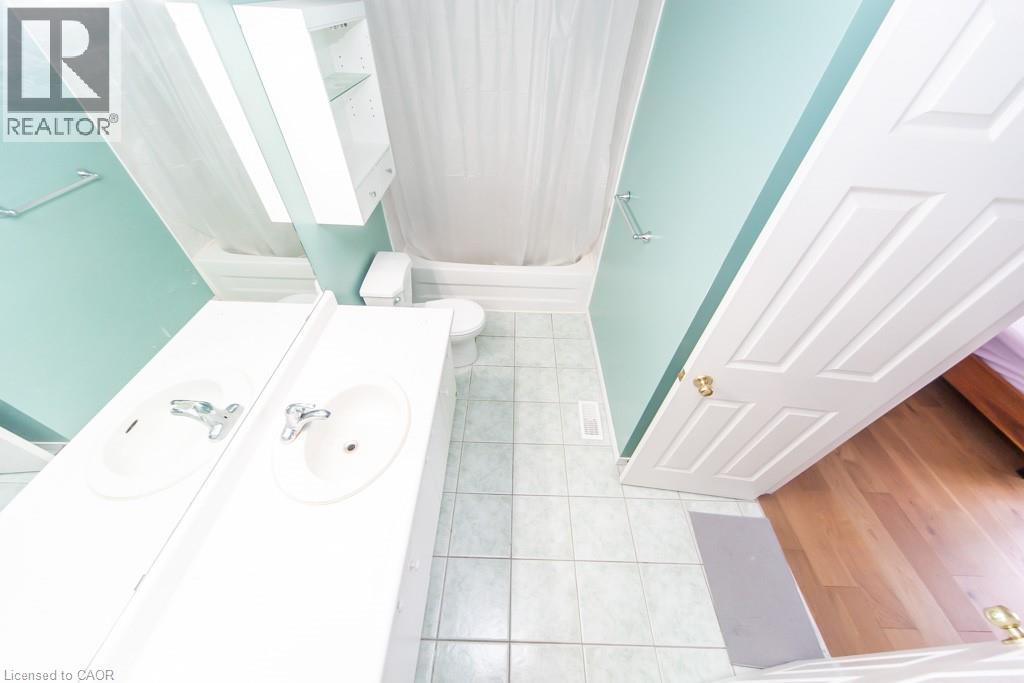 #34 346 HIGHLAND Road W Unit# 34 - 19