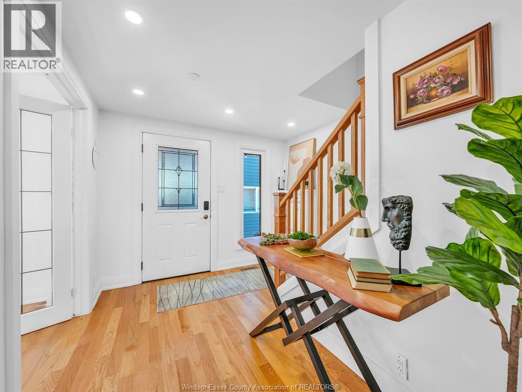 1206 SHORELINE AVENUE - 8