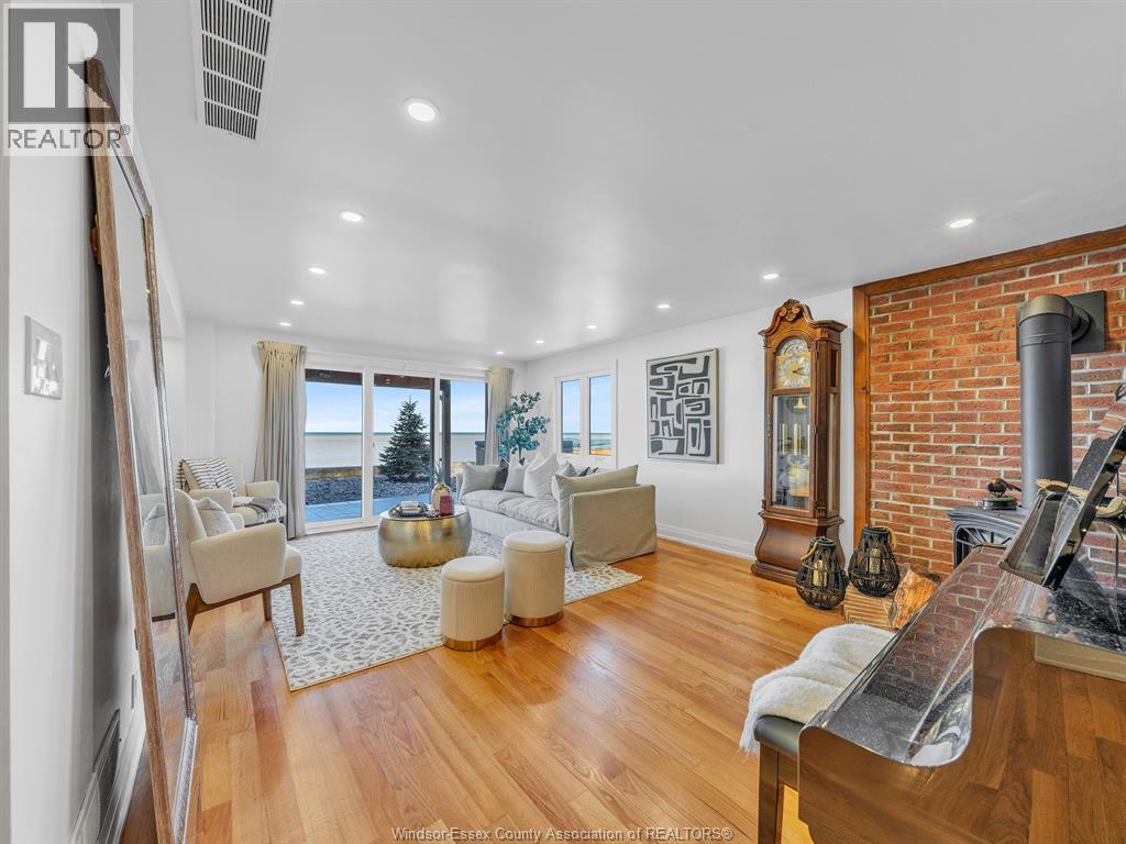 1206 SHORELINE AVENUE - 14