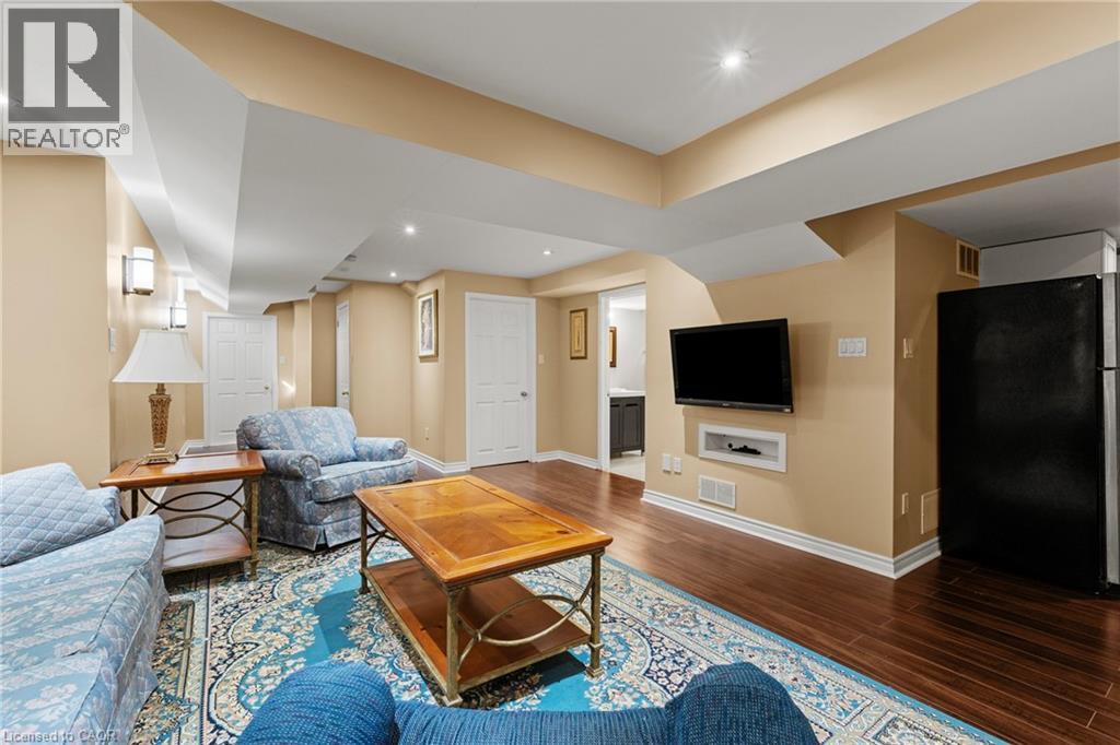 200 MILLER Drive - 34