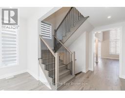 Loft - 5 Rosanne Circle, Wasaga Beach, ON L9Z0N4 Photo 9
