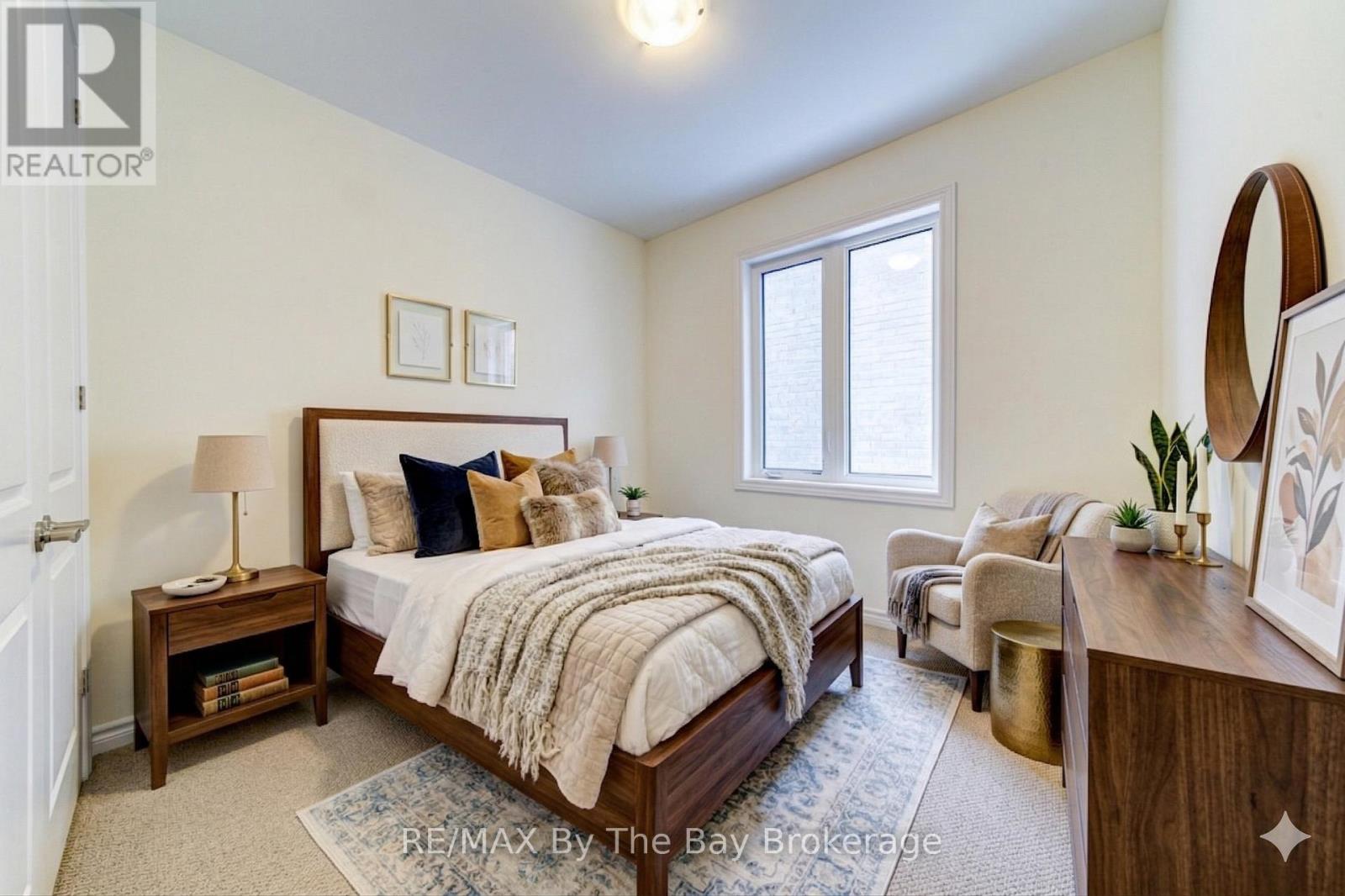 17 SUN VALLEY AVENUE - 17