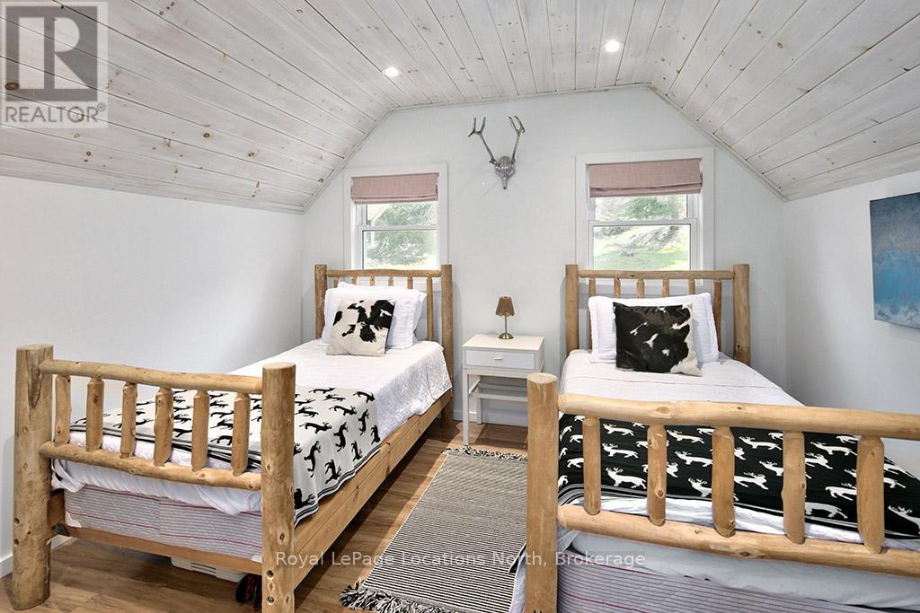 3rd upstairs bedroom