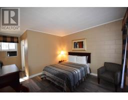 1515 Trunk Rd, Sault Ste  Marie, ON P6A6X9 Photo 18