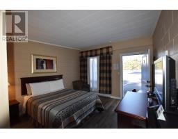 1515 Trunk Rd, Sault Ste  Marie, ON P6A6X9 Photo 19