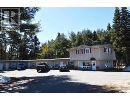 1515 Trunk Rd, Sault Ste  Marie, ON P6A6X9 Photo 8