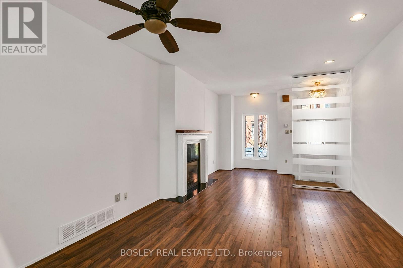 25 SALISBURY AVENUE - 12