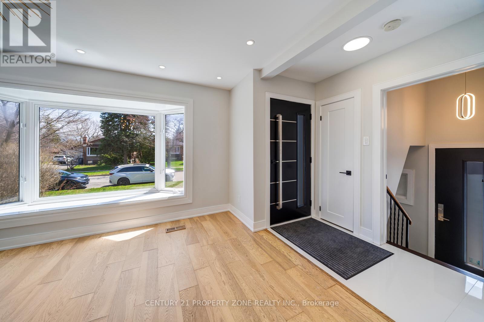 203 TOYNBEE TRAIL - 7