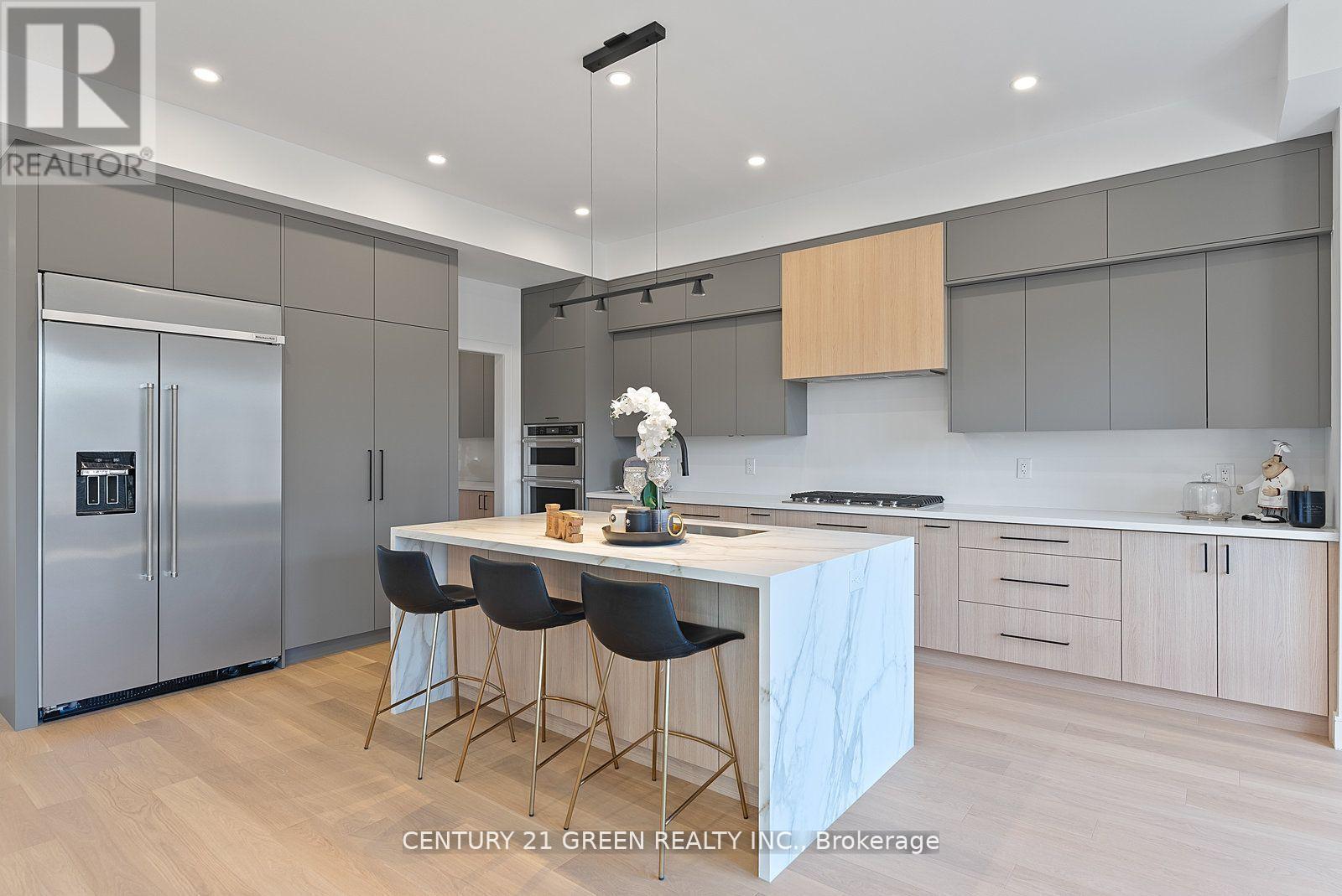 67 BEXHILL AVENUE - 10