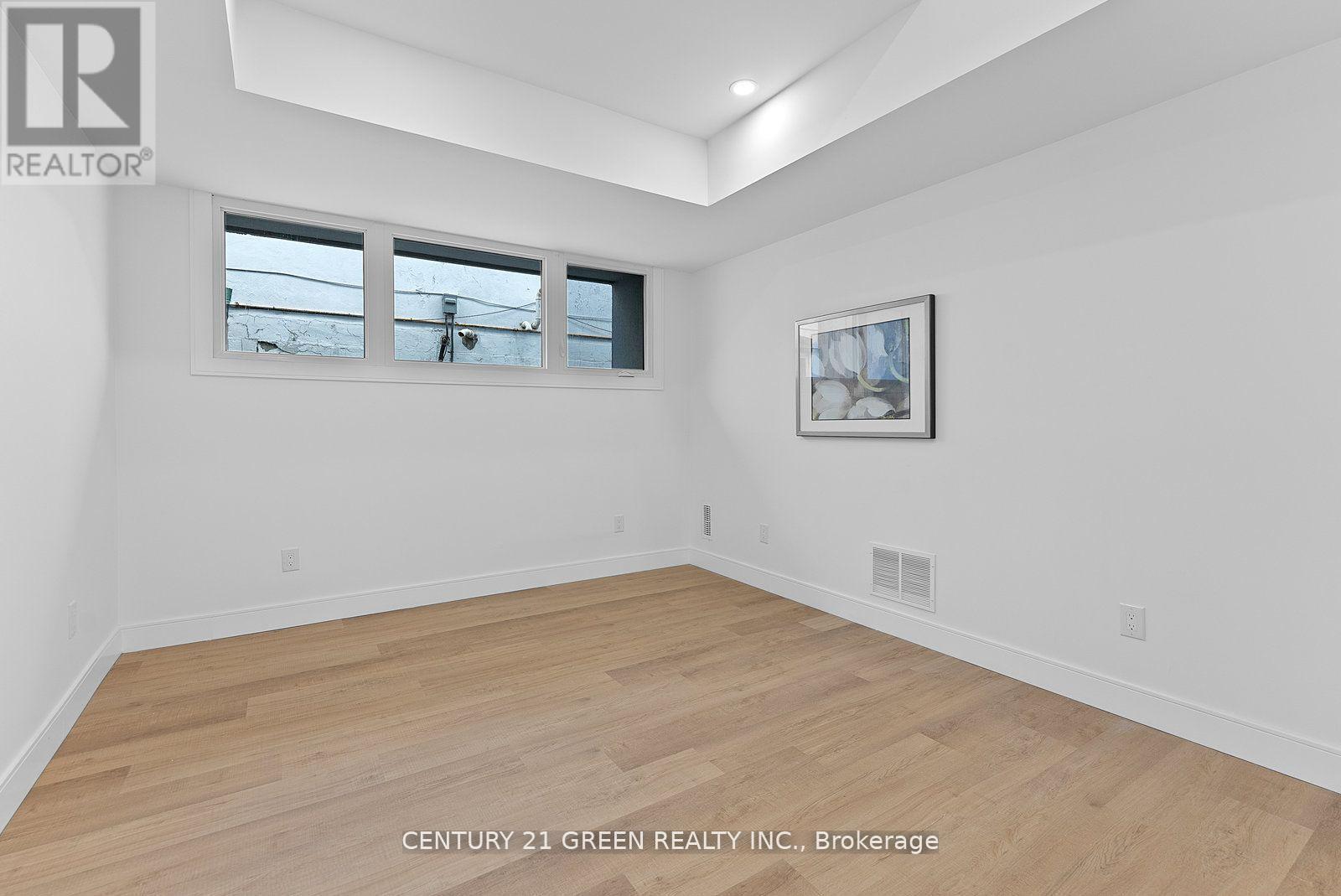 67 BEXHILL AVENUE - 35