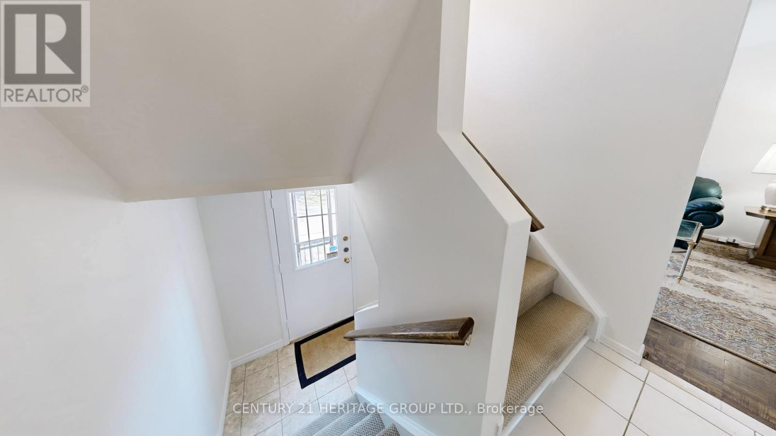 14 DUNKELD WAY - 18