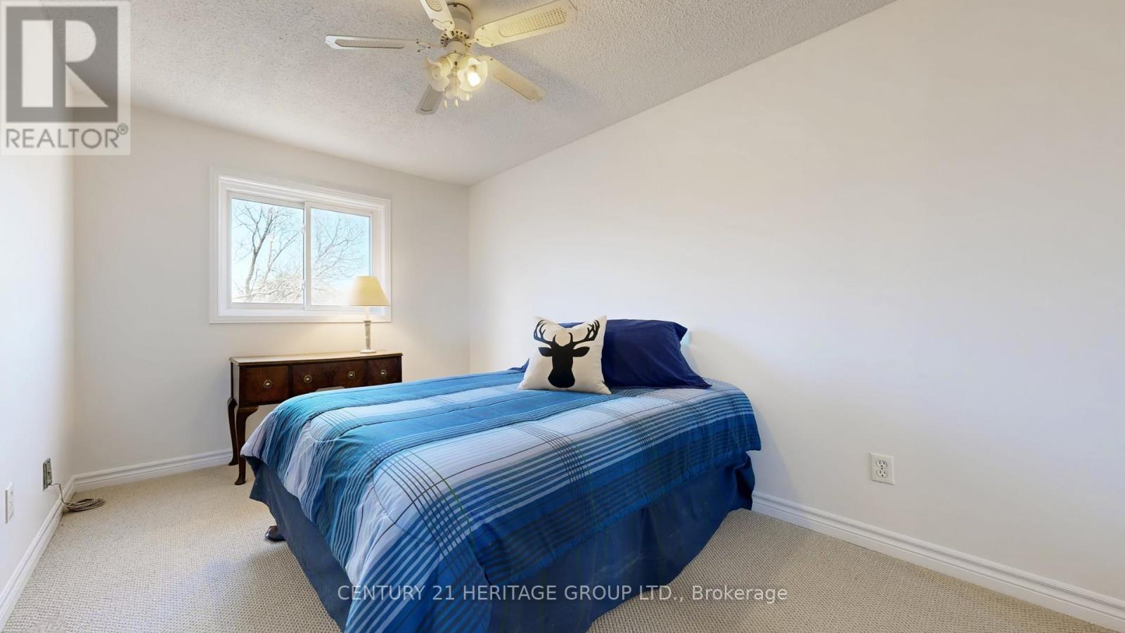 14 DUNKELD WAY - 22