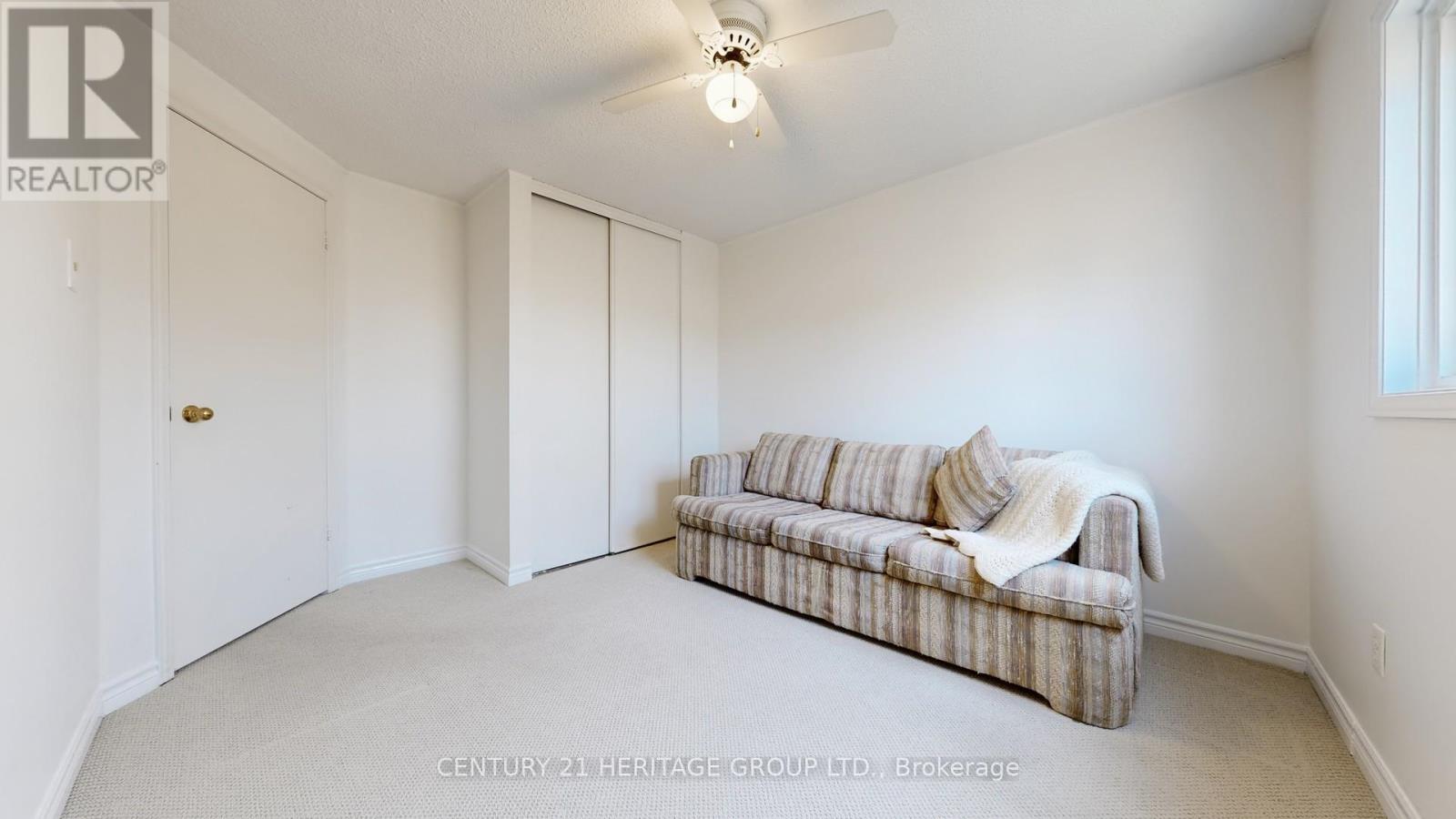 14 DUNKELD WAY - 25