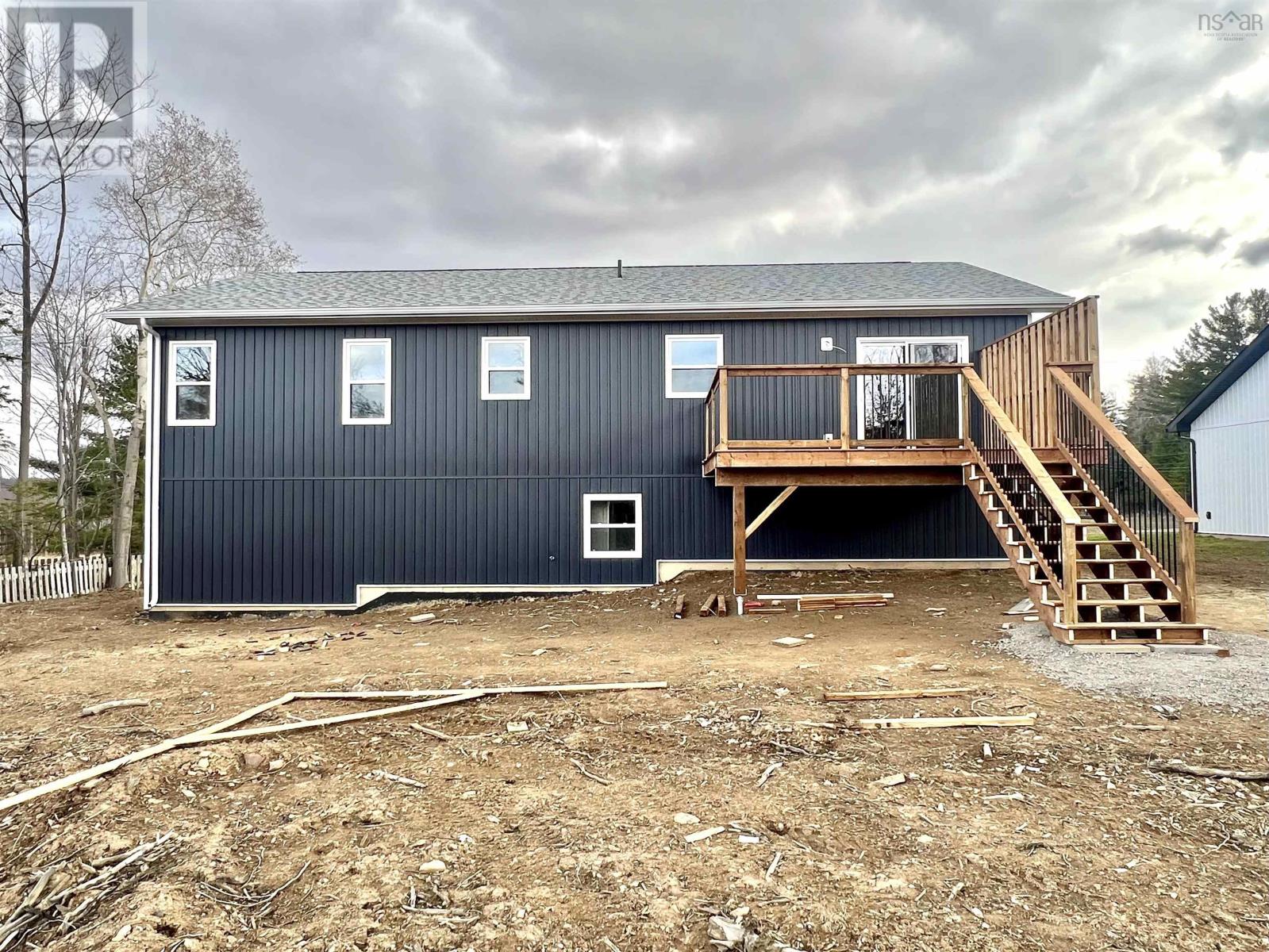 28 Centennial Drive - photo 2