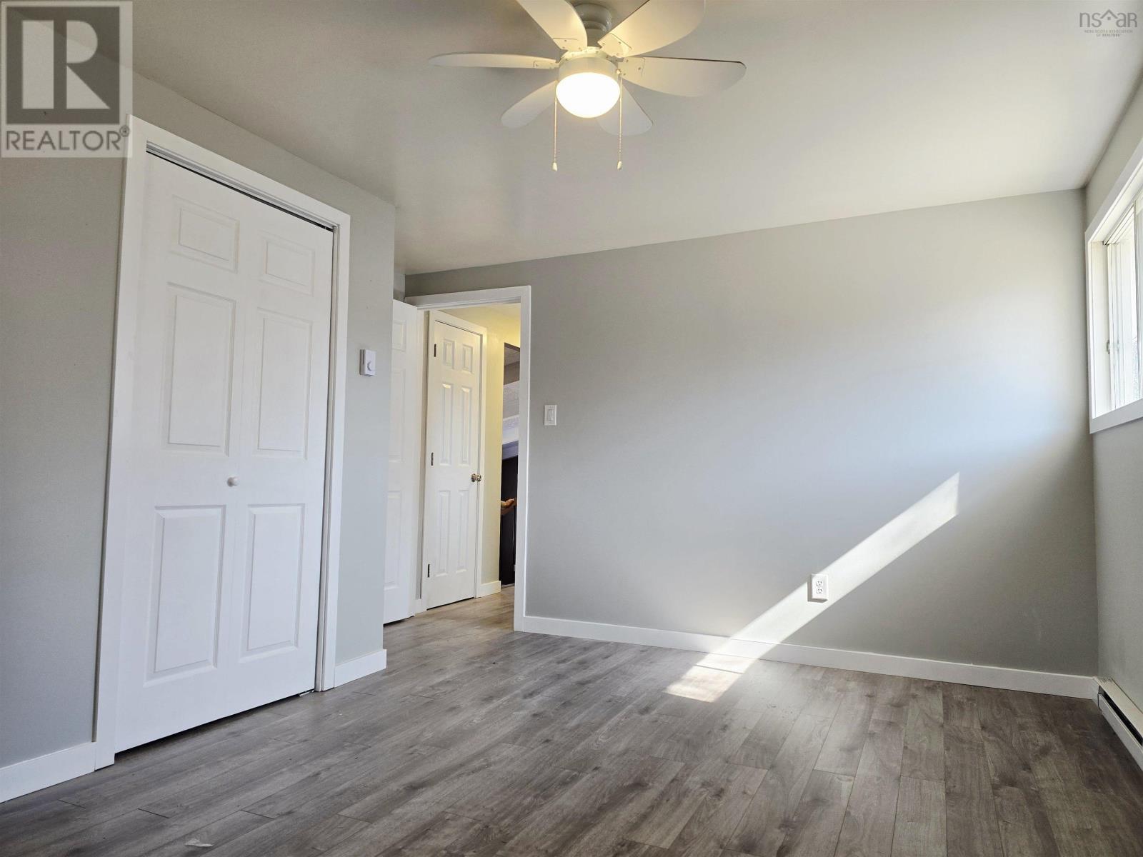 Property 14 of 22 of 34 Sixth Street