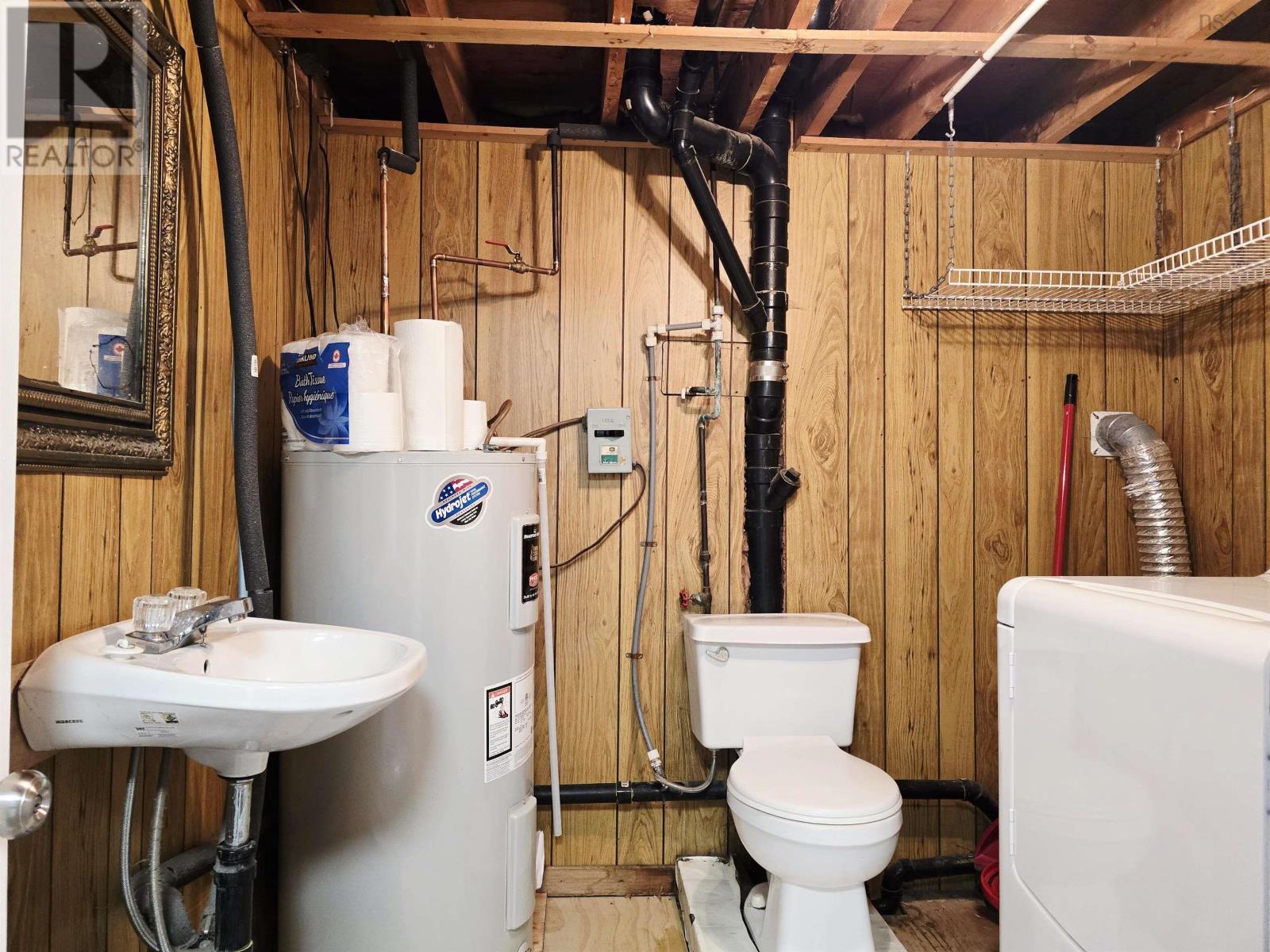 Property 18 of 22 of 34 Sixth Street