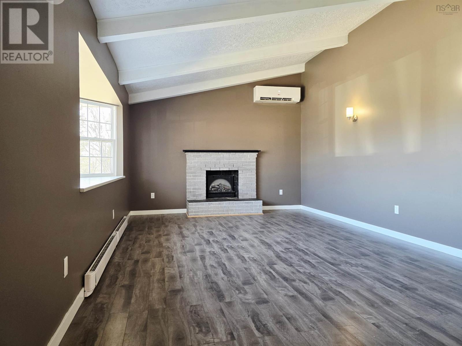 Property 3 of 22 of 34 Sixth Street