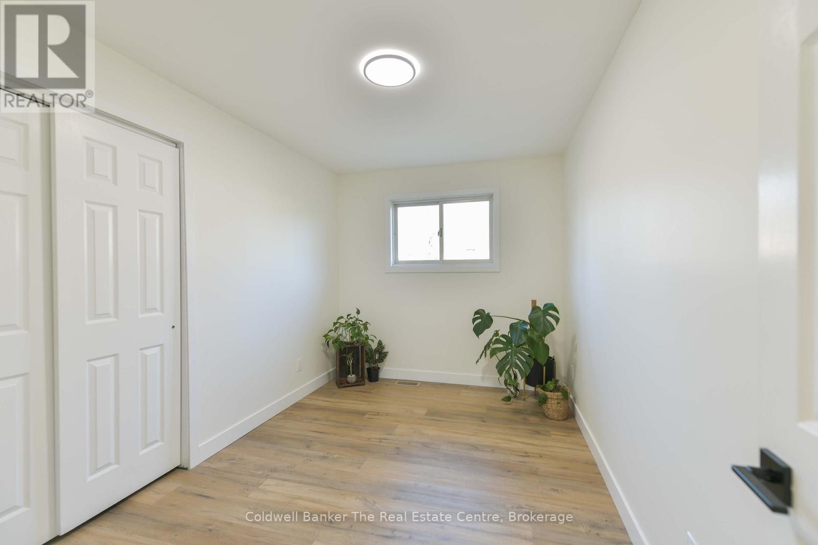 355 LOUISE STREET - 20