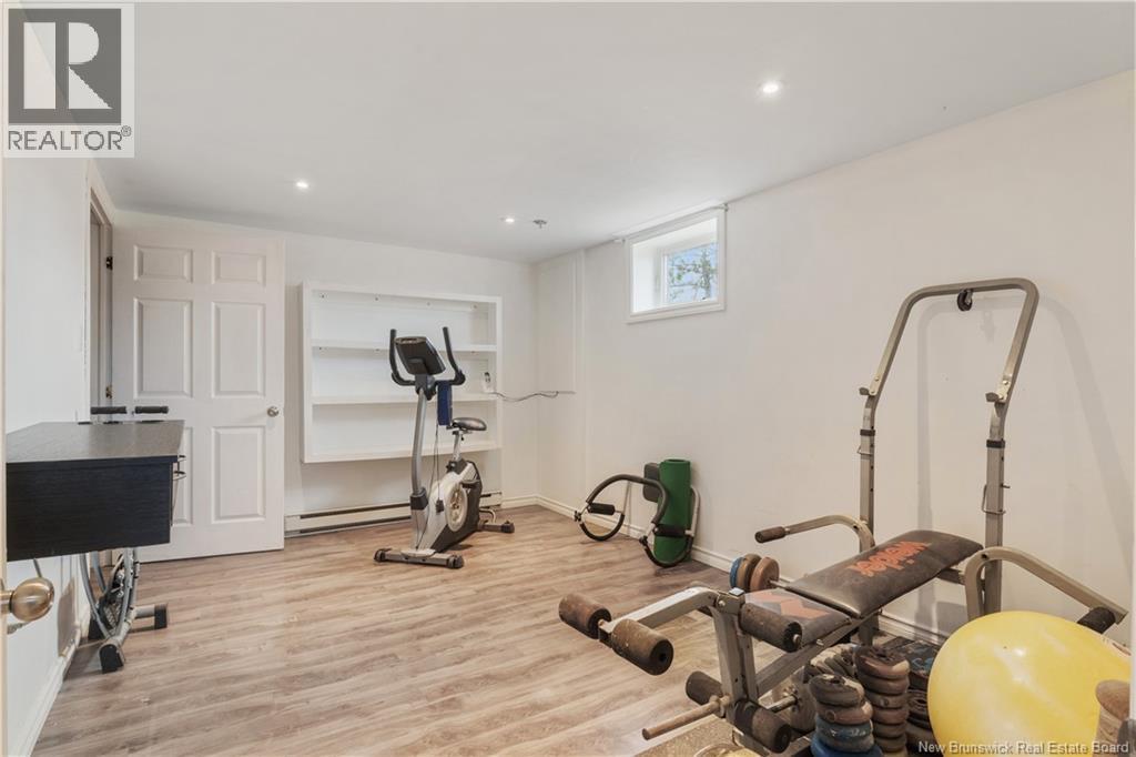 18 Louis-Bourg Road - 42
