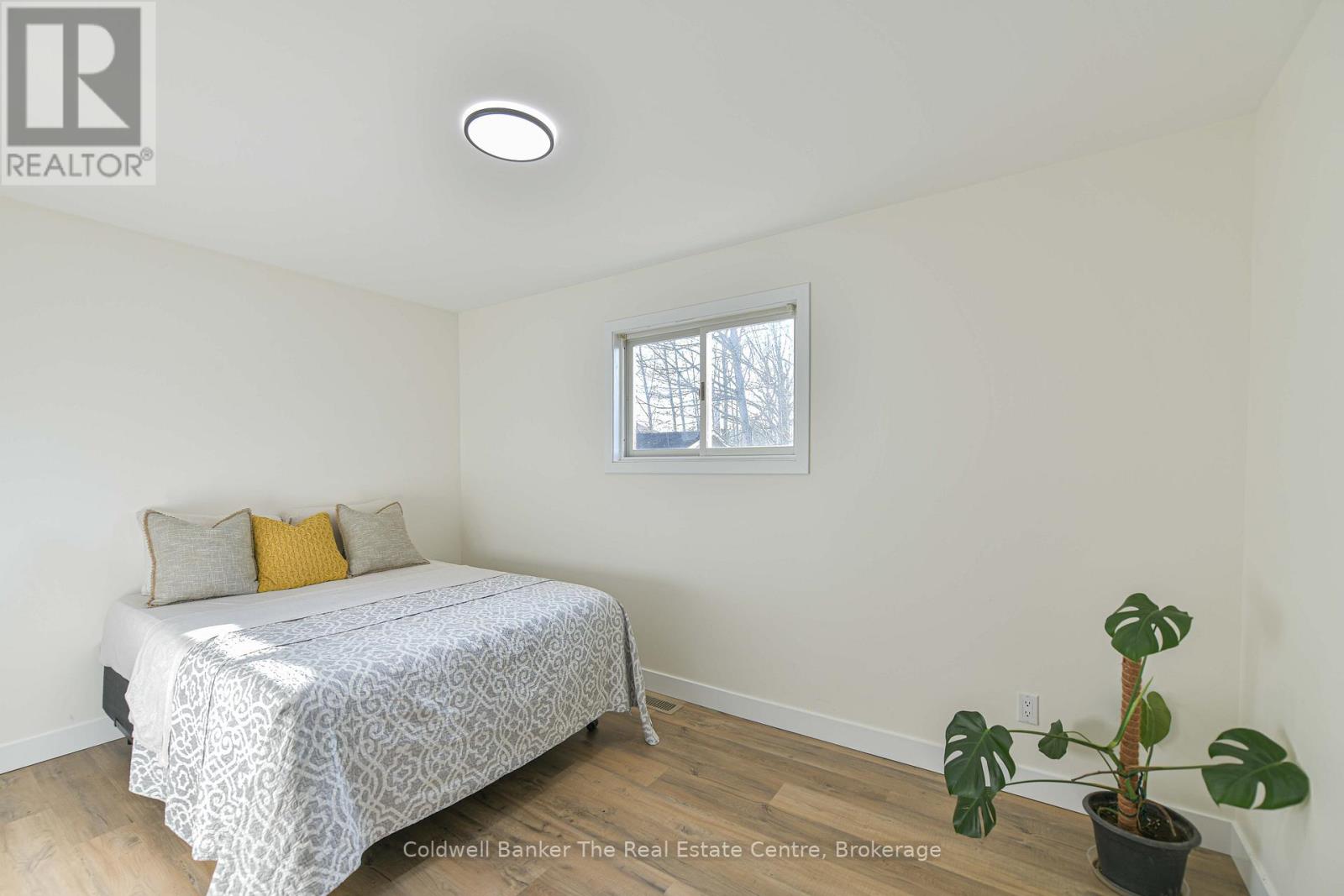 355 LOUISE STREET - 22