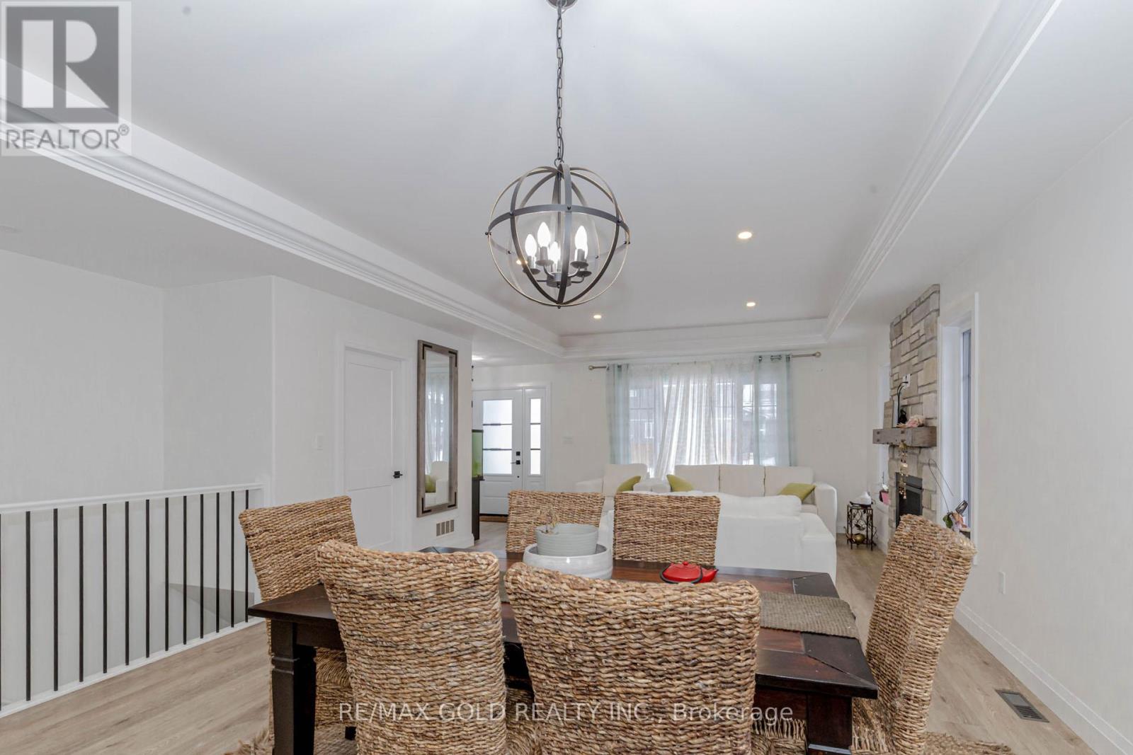 45 VICTORIA WAY — photo 13