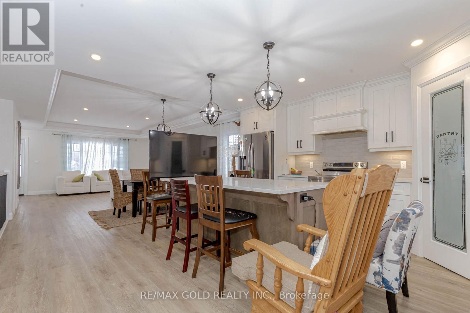 45 VICTORIA WAY — photo 16
