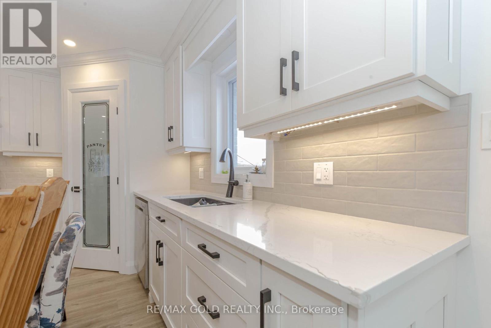 45 VICTORIA WAY — photo 17