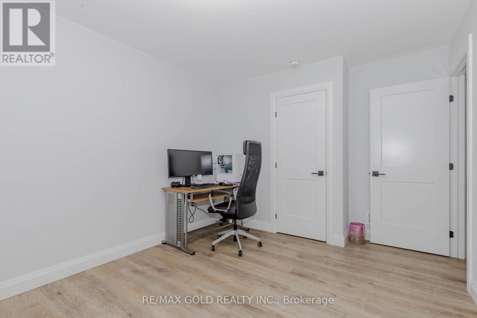 45 VICTORIA WAY — photo 27