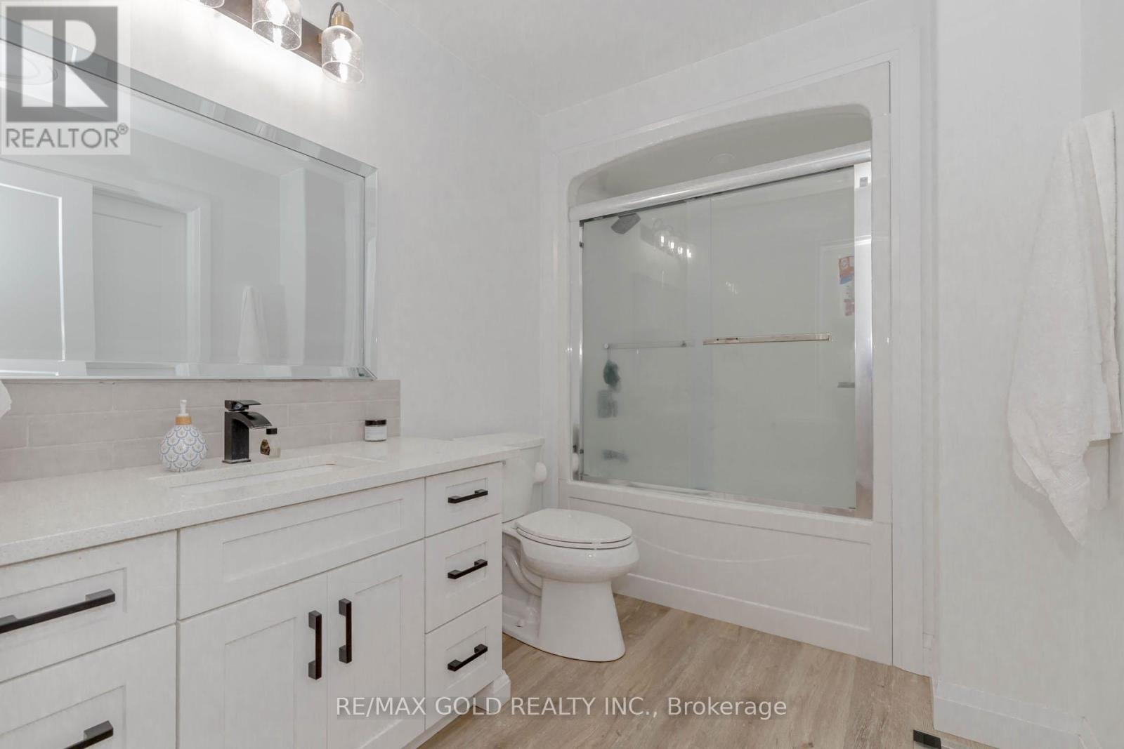 45 VICTORIA WAY — photo 29