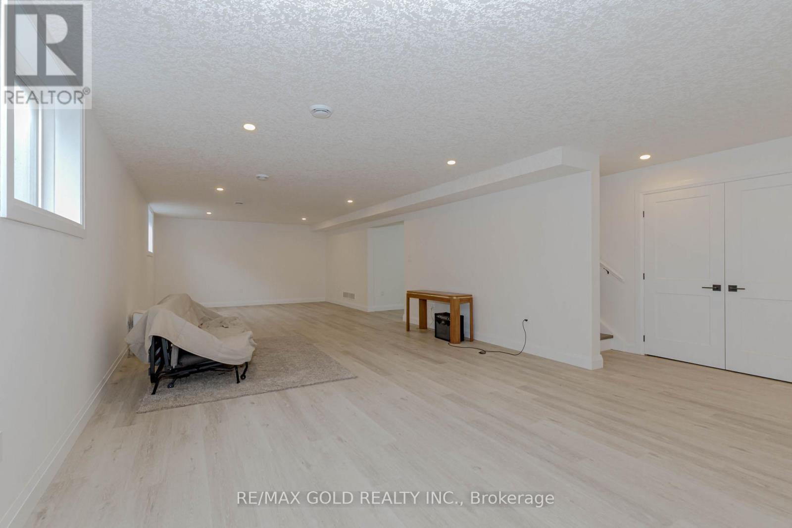 45 VICTORIA WAY — photo 35