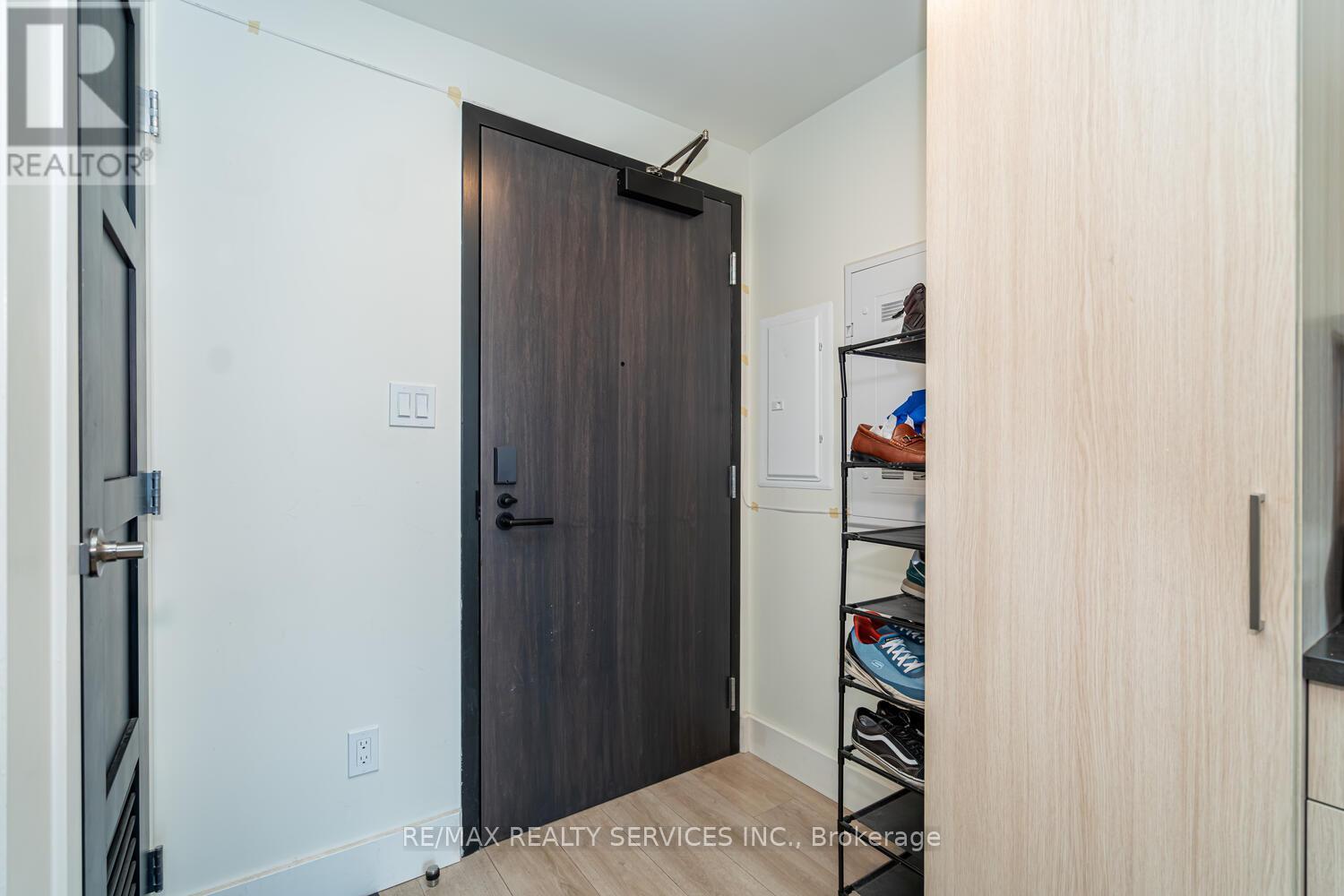1736 - 145 COLUMBIA STREET — photo 12