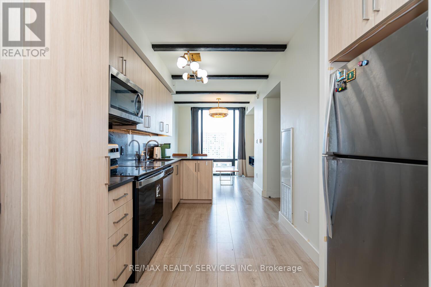 1736 - 145 COLUMBIA STREET — photo 13