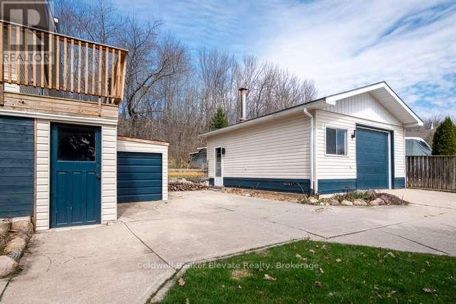 150 MACINTOSH DRIVE - 48