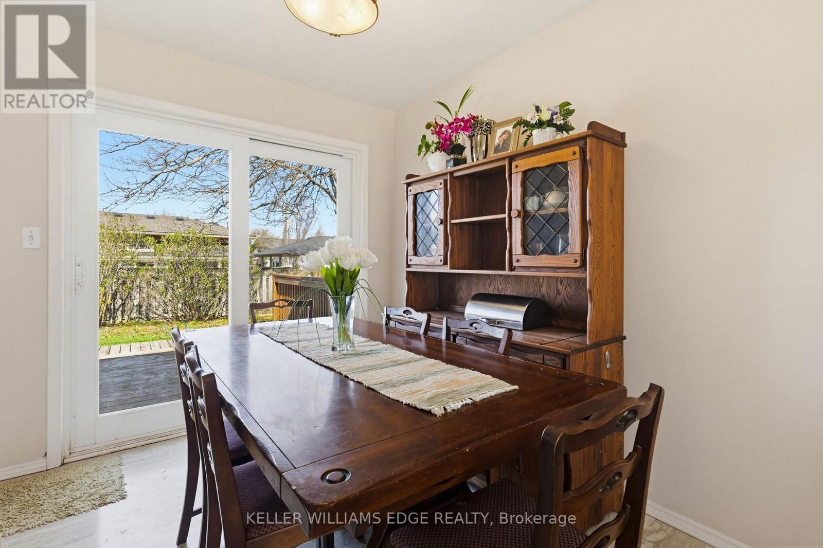 156 LAKESIDE DRIVE — photo 10
