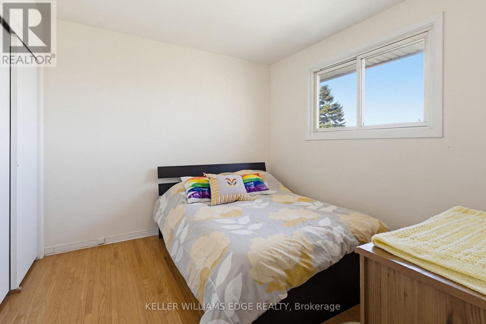 156 LAKESIDE DRIVE - 19