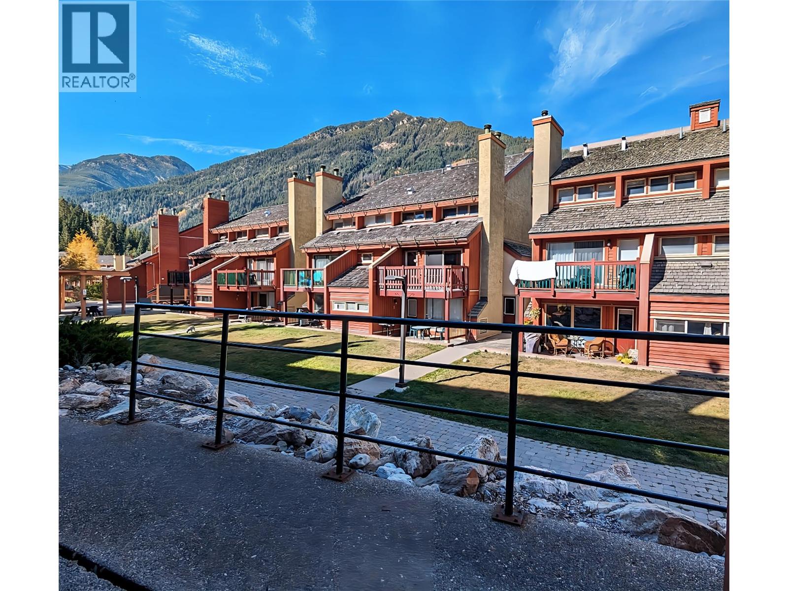 #806 2030 Panorama Drive - 10