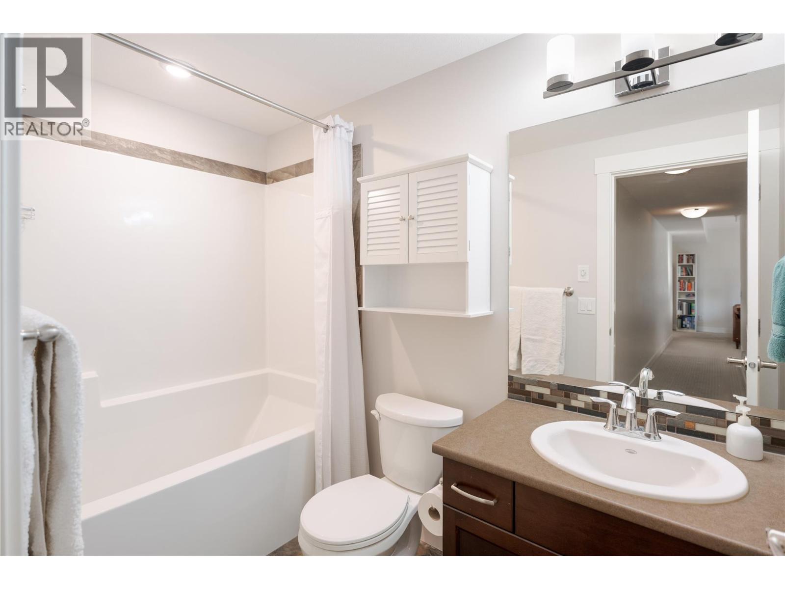  1431 Roseridge Court, West Kelowna