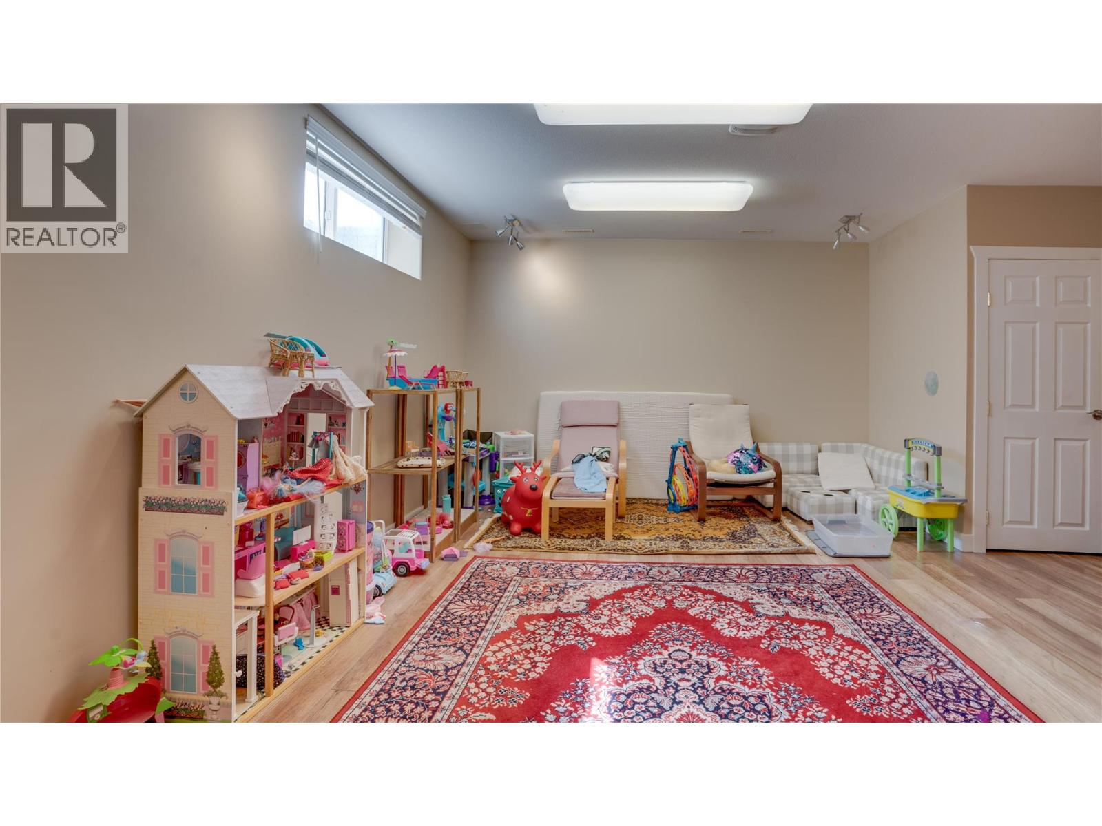 709 Cavalier Court, Vernon