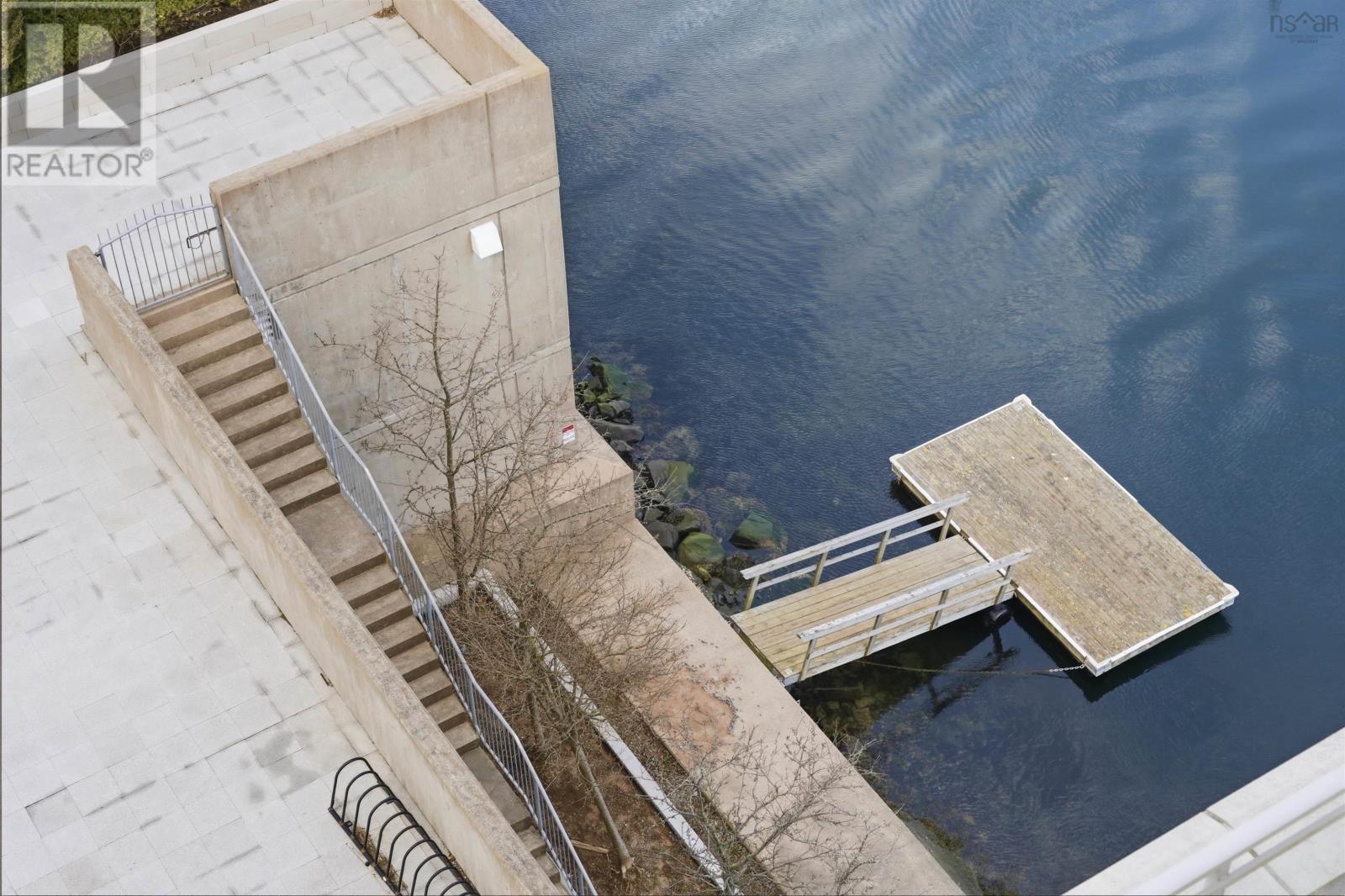 Property 42 of 45 of 607 31 Kings Wharf Place