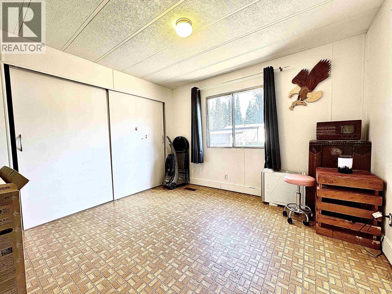 Photo 10 of 19 — 3952 DIAMOND DRIVE · Prince George, BC